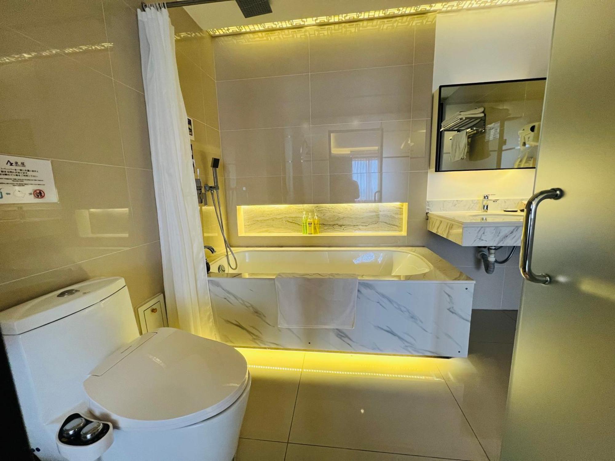 Azumaya Hotel Hai Phong Esterno foto