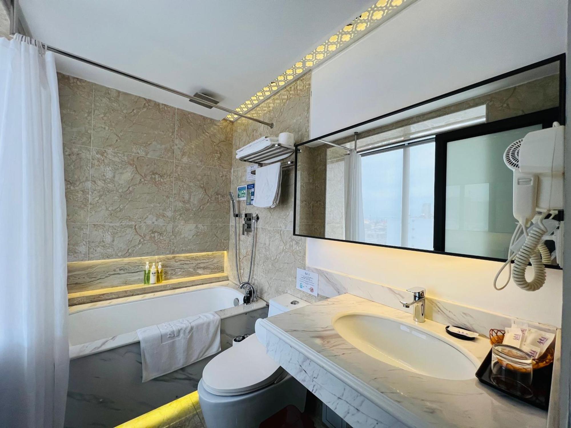 Azumaya Hotel Hai Phong Esterno foto